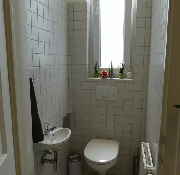 هتل Stadtnest Bed & Breakfast