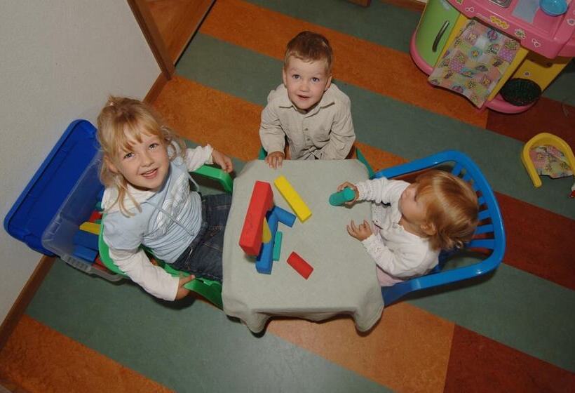 ホテル Viktoria Leukerbad Therme