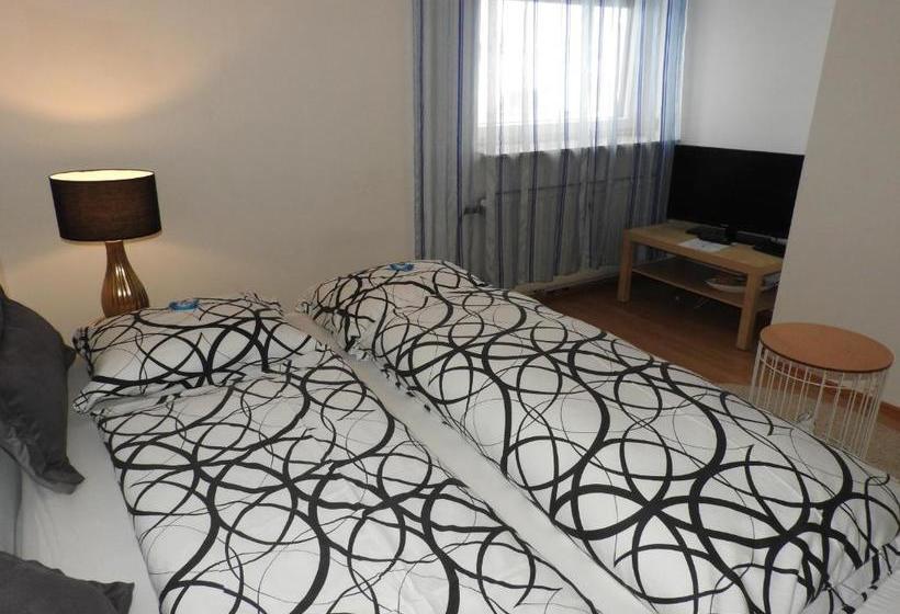 호텔 Warmbad Apartments