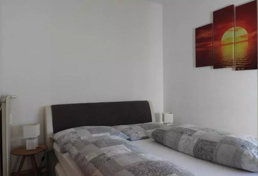 Hotelli Warmbad Apartments
