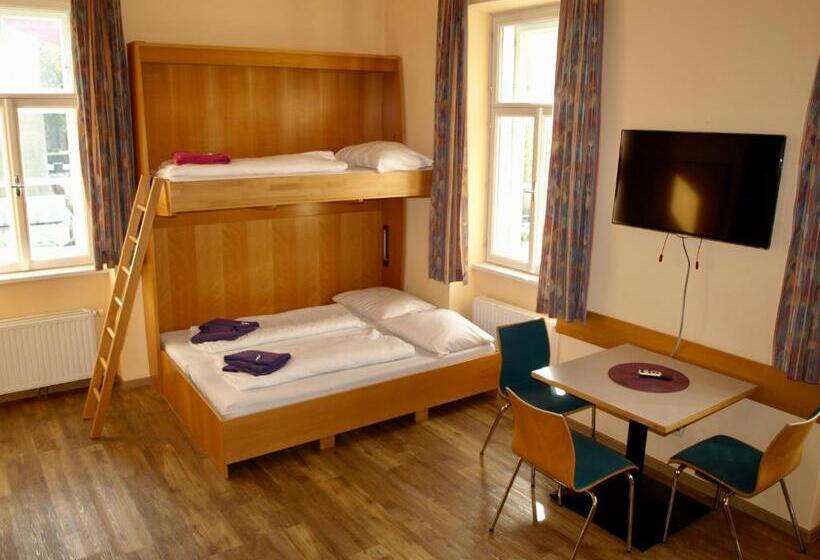 Junges Hotel Tulln