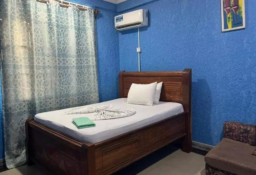 تختخواب و صبحانه Shamanice Lodge & Apartments