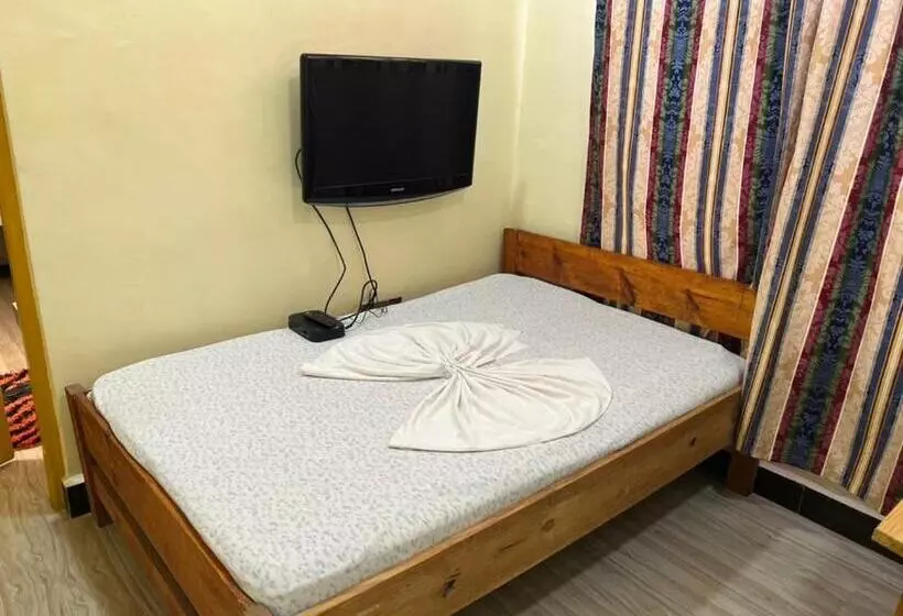 تختخواب و صبحانه Shamanice Lodge & Apartments