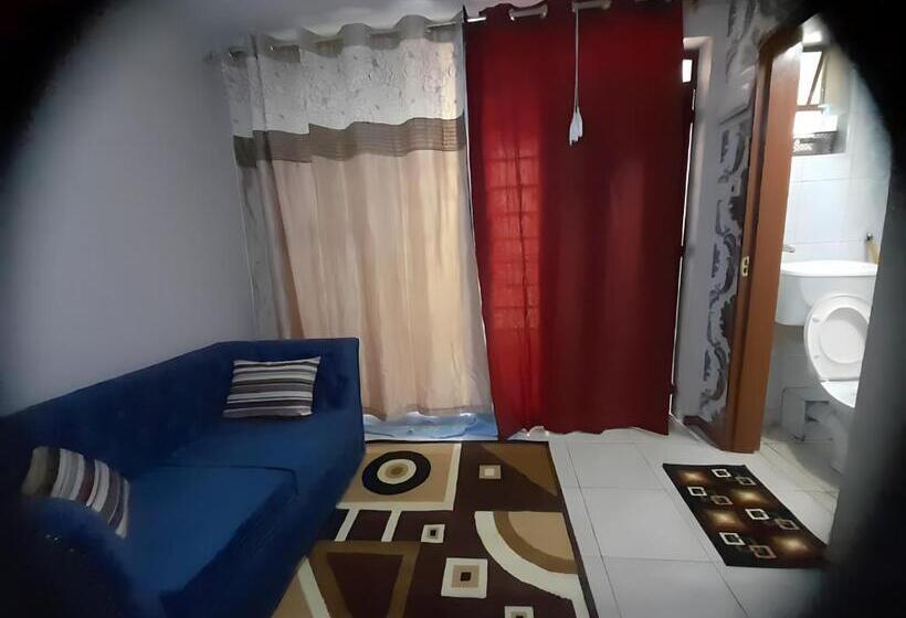 تختخواب و صبحانه Tsavo Studios