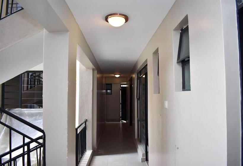 تختخواب و صبحانه Tsavo Studios