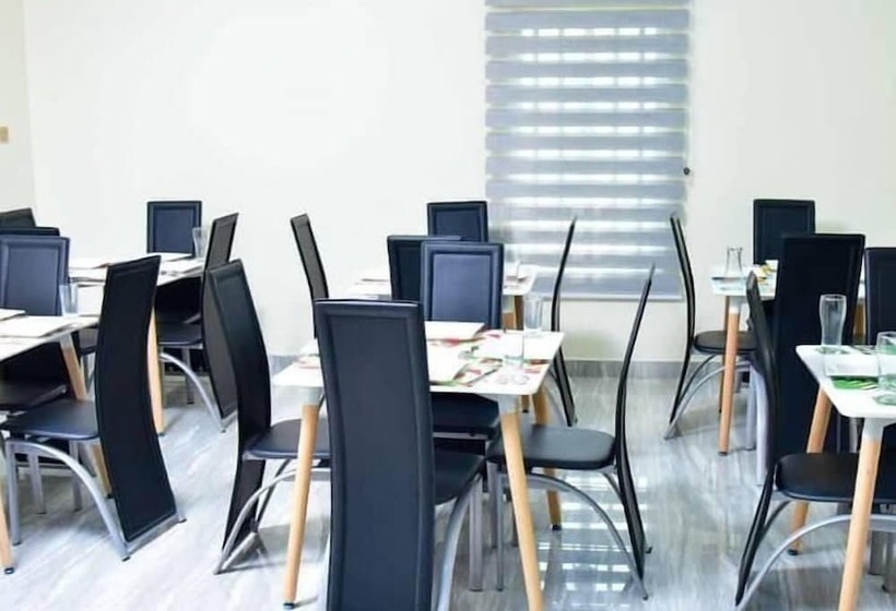 Dhome Royal Boutique Hotel Asaba