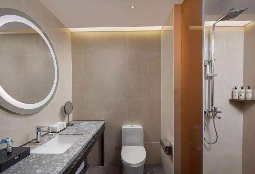 Hotelli Hawthorn By Wyndham Dali Erhai Park