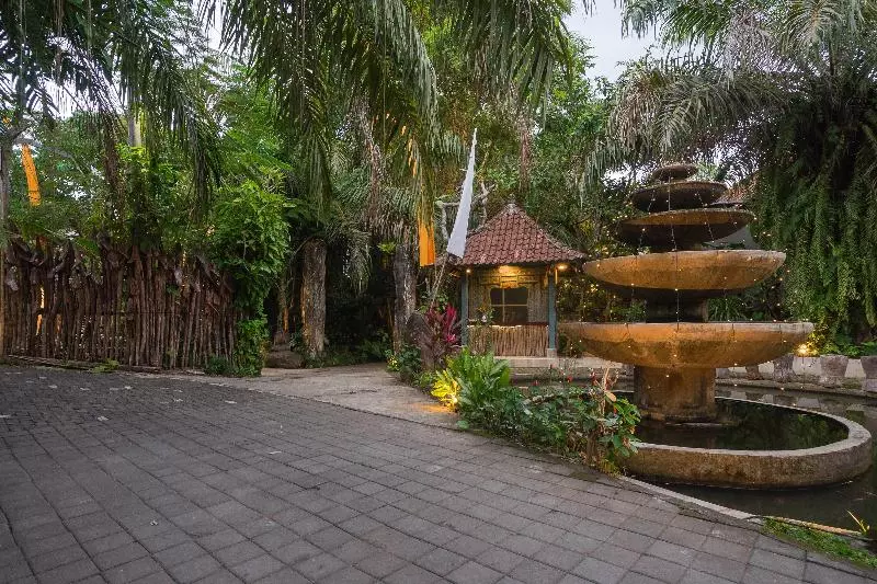 Hotelli Nayaka Living Ubud
