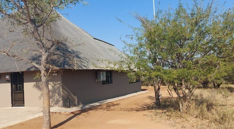 فندق Thandolwami Bush Lodge & Spa