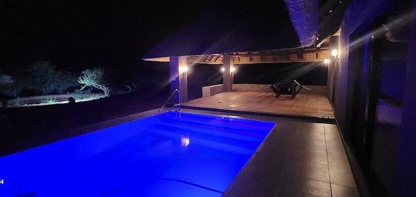 فندق Thandolwami Bush Lodge & Spa