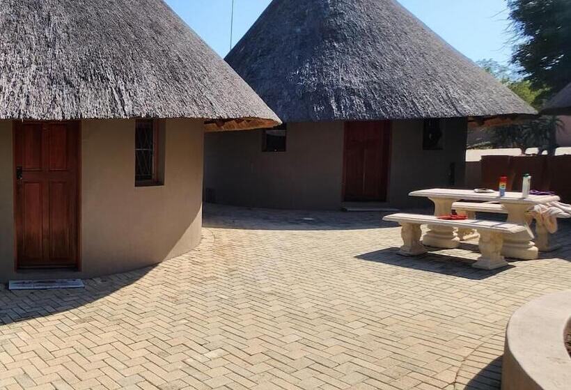 فندق Thandolwami Bush Lodge & Spa