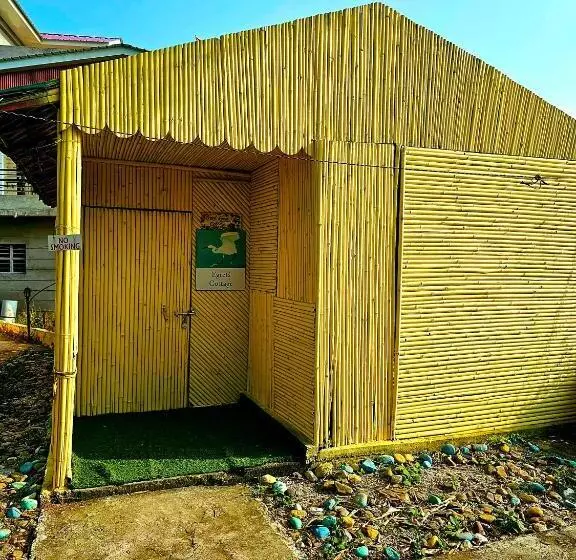 ホテル Tour Connection Huts