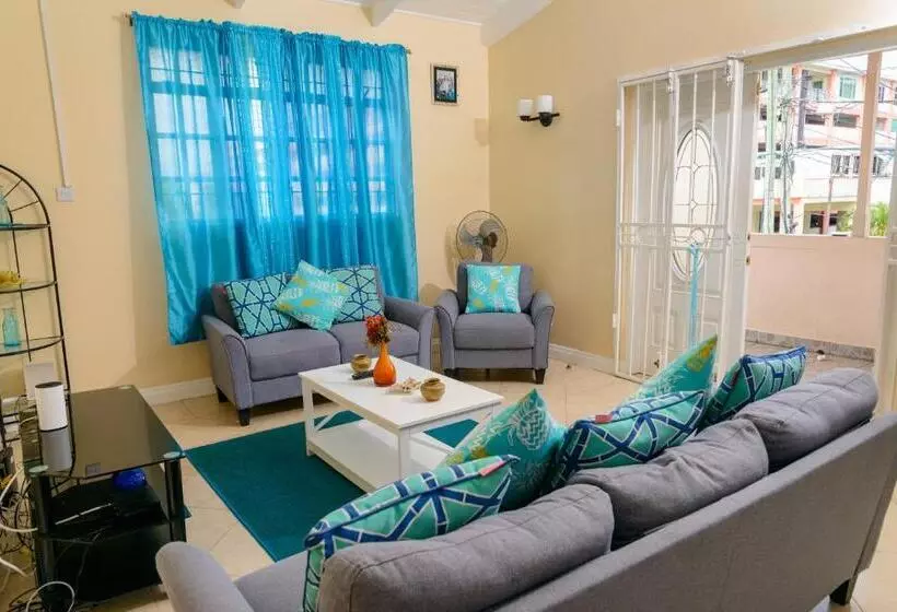 پانسیون Bay Stroll Villa