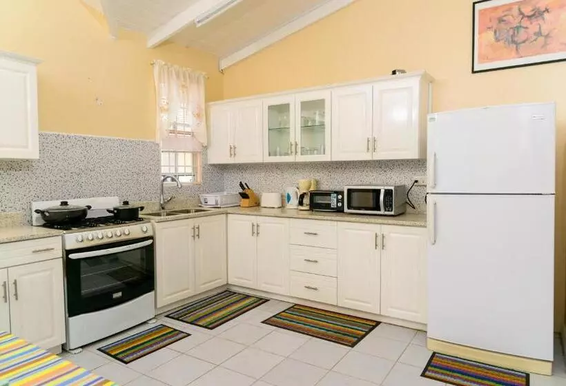 پانسیون Bay Stroll Villa