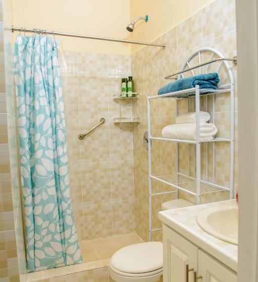 پانسیون Bay Stroll Villa