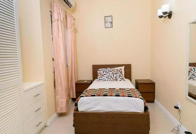 پانسیون Bay Stroll Villa