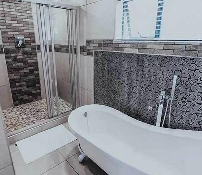 بنسيون Le Grant Guesthouse And Conference Facility