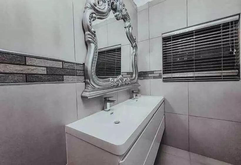 Majatalo Le Grant Guesthouse And Conference Facility