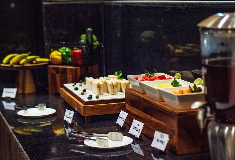 Pensjonat Sumi Queens Yard Rink Mall Darjeeling