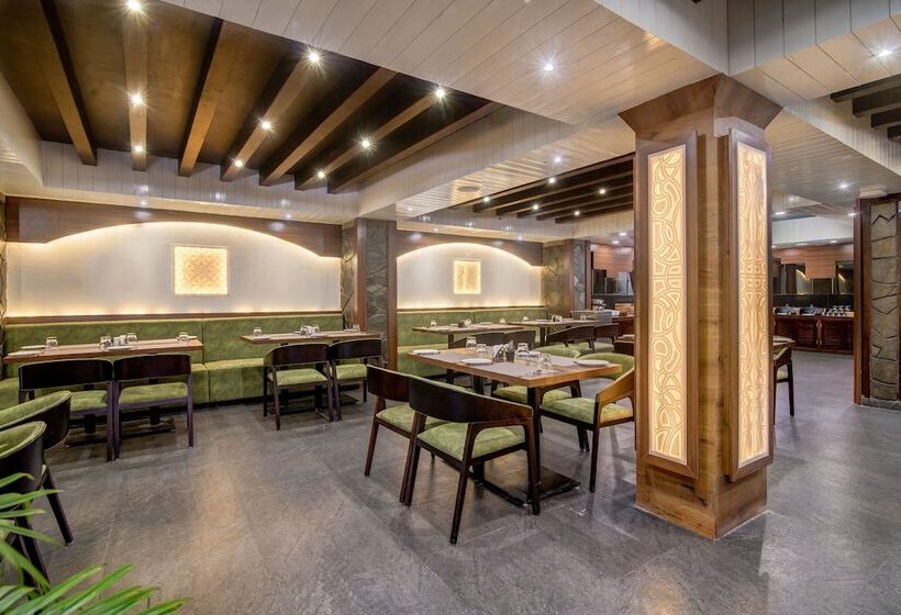 Pensjonat Sumi Queens Yard Rink Mall Darjeeling