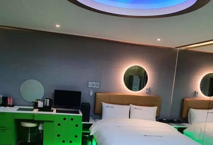 Yangyang Amor Motel