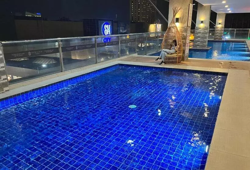 Aesthetic Functional Minimalist Space Sunvida Tower Sv1716