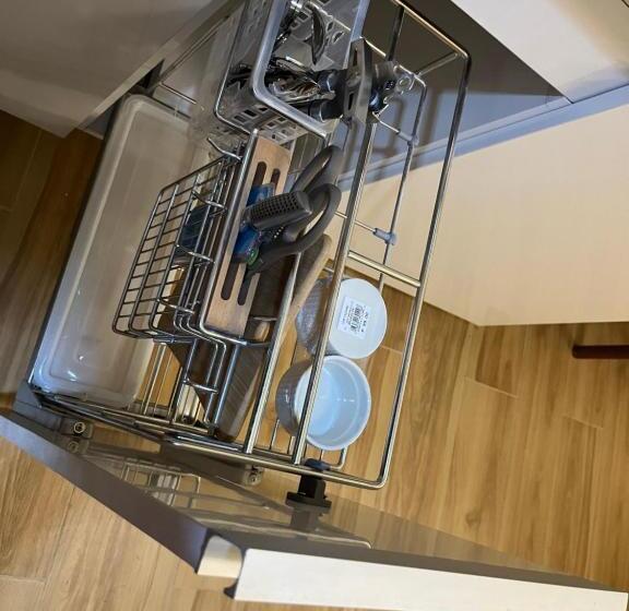 Aesthetic Functional Minimalist Space Sunvida Tower Sv1716