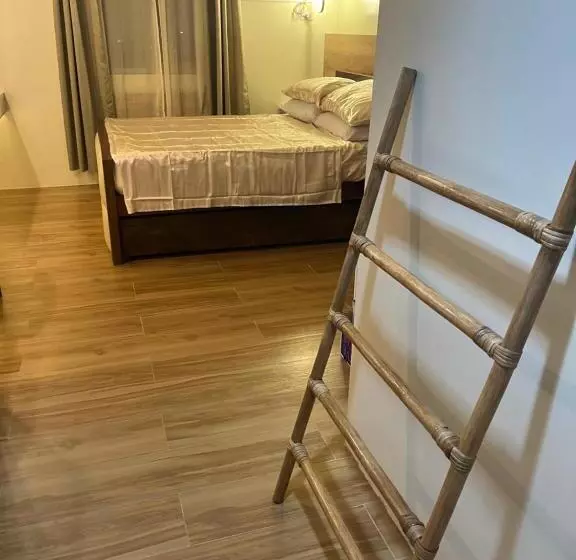 Aesthetic Functional Minimalist Space Sunvida Tower Sv1716