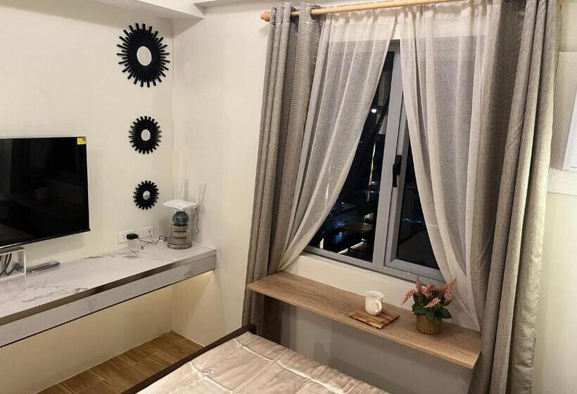 Aesthetic Functional Minimalist Space Sunvida Tower Sv1716