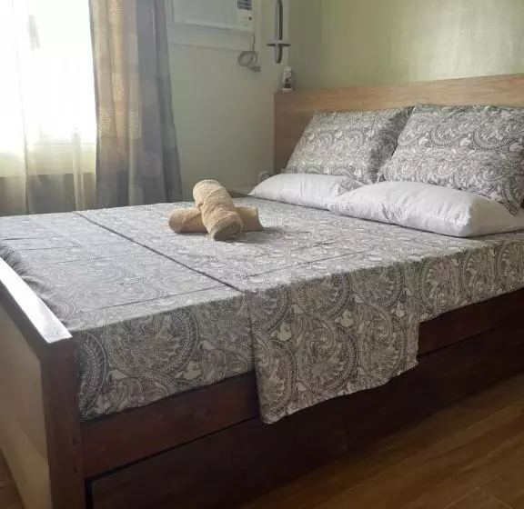 Aesthetic Functional Minimalist Space Sunvida Tower Sv1716