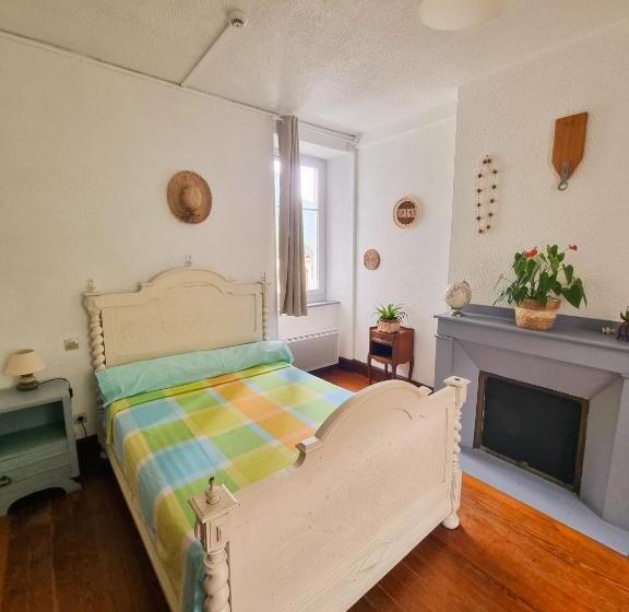 ユースホステル Auberge Du Crabère