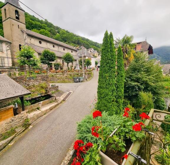 ユースホステル Auberge Du Crabère