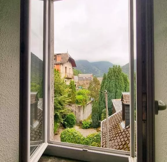 Auberge Du Crabère