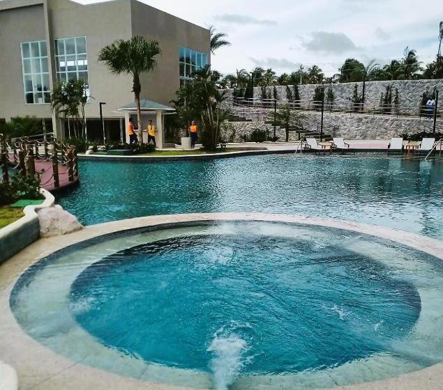 Aqualand Park Resort