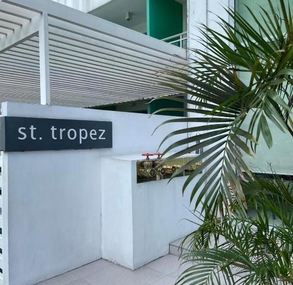 Azure Urban Resort Residences