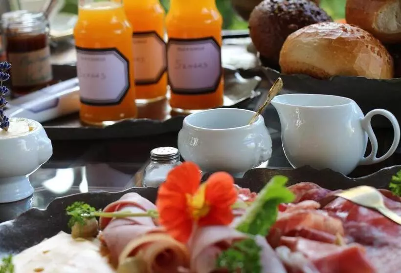 ベッドアンドブレックファースト De Tuinkamer