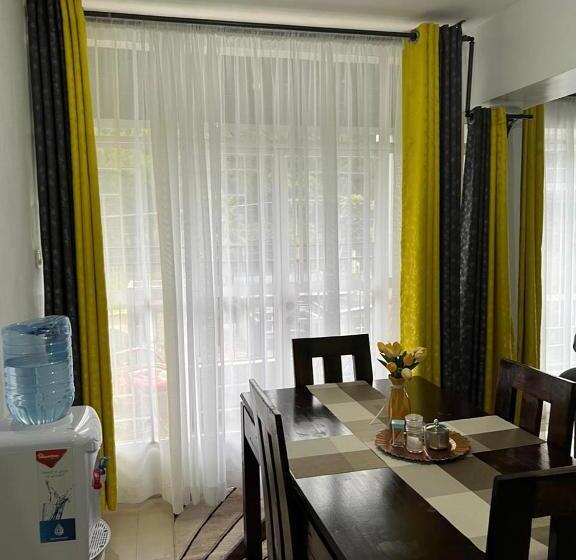 تختخواب و صبحانه Jamila Homes