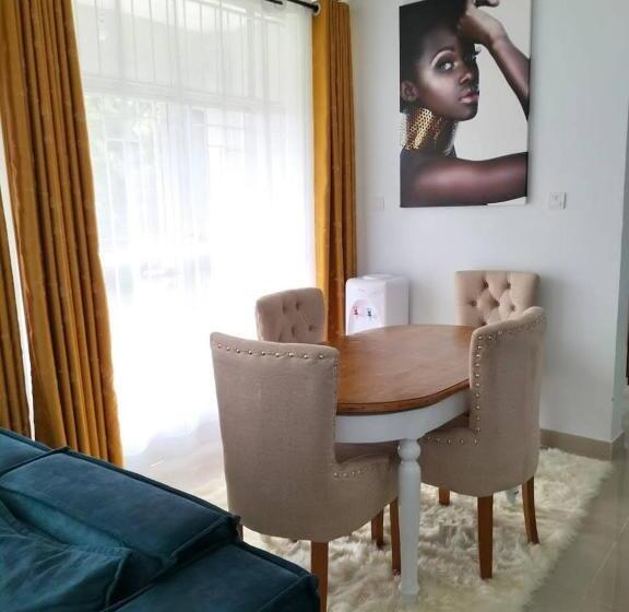 تختخواب و صبحانه Jamila Homes