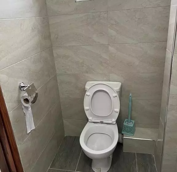 تختخواب و صبحانه Jamila Homes
