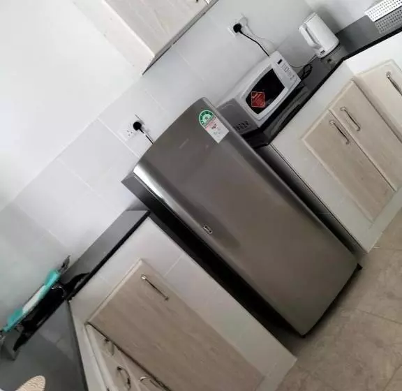 تختخواب و صبحانه Jamila Homes