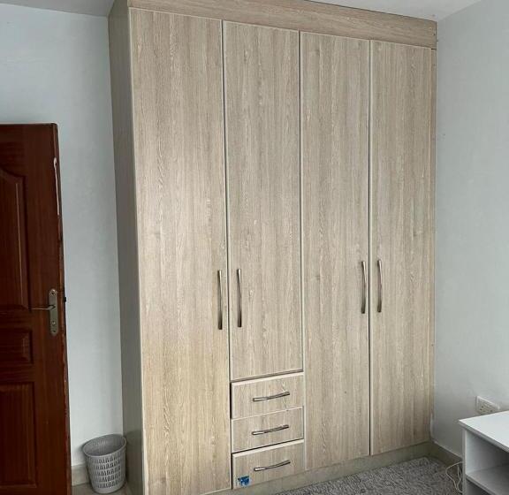 تختخواب و صبحانه Jamila Homes