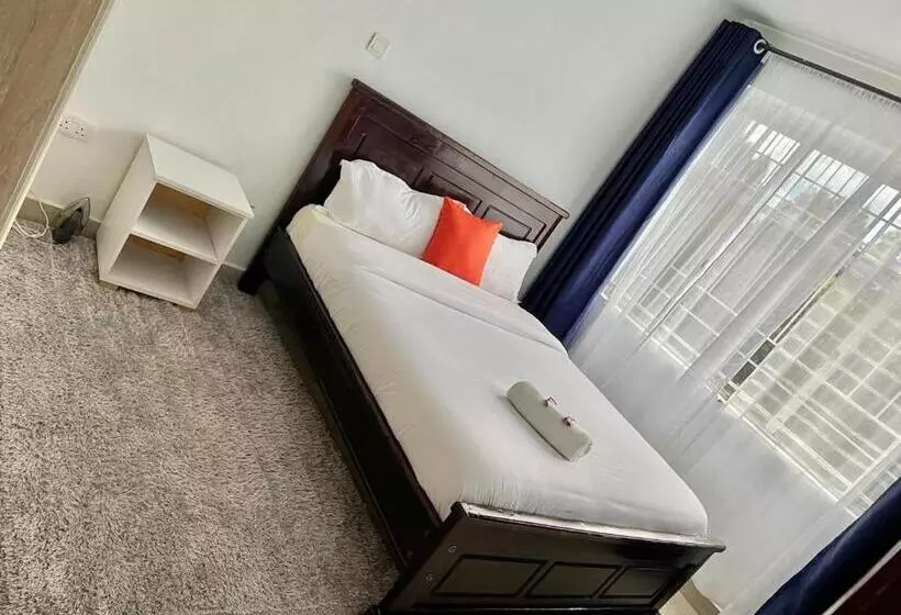 تختخواب و صبحانه Jamila Homes