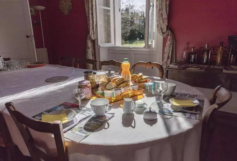 Aamiaismajoitus (B&B) Le Jardin Umal