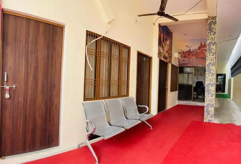 تختخواب و صبحانه Rn Residency