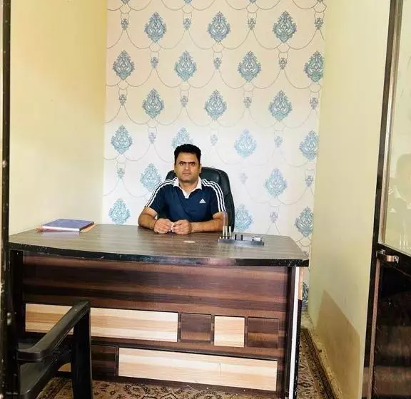 تختخواب و صبحانه Rn Residency