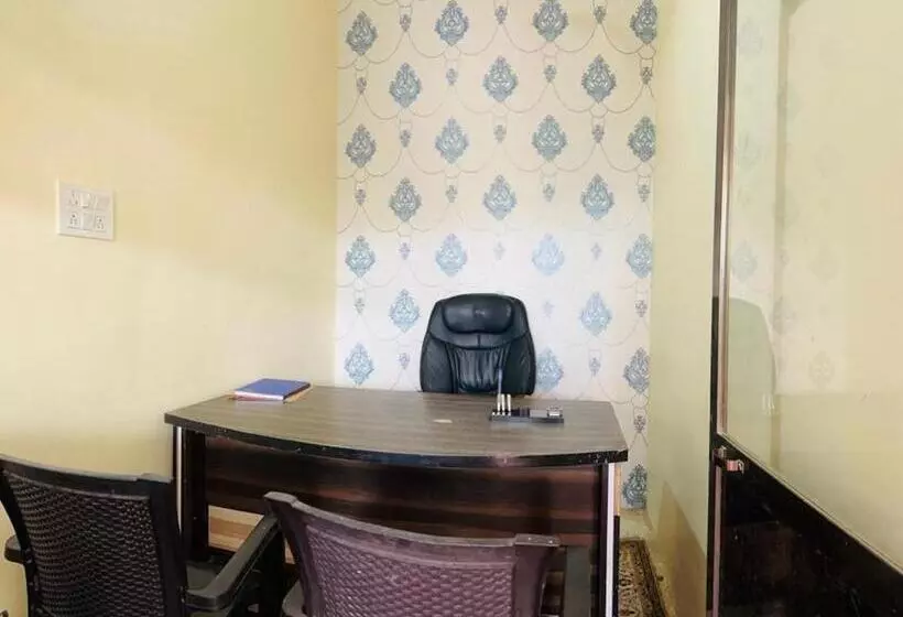 تختخواب و صبحانه Rn Residency
