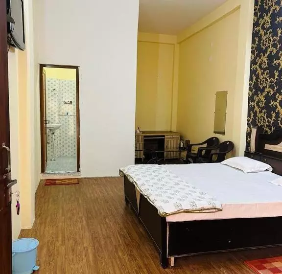 تختخواب و صبحانه Rn Residency