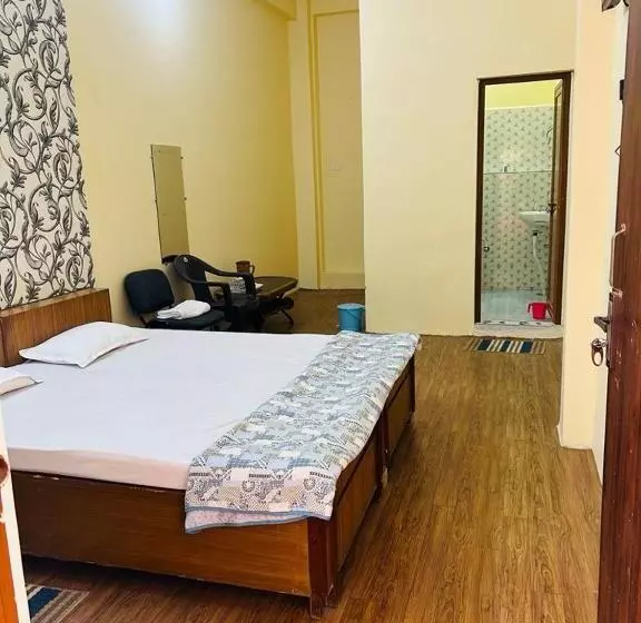 تختخواب و صبحانه Rn Residency