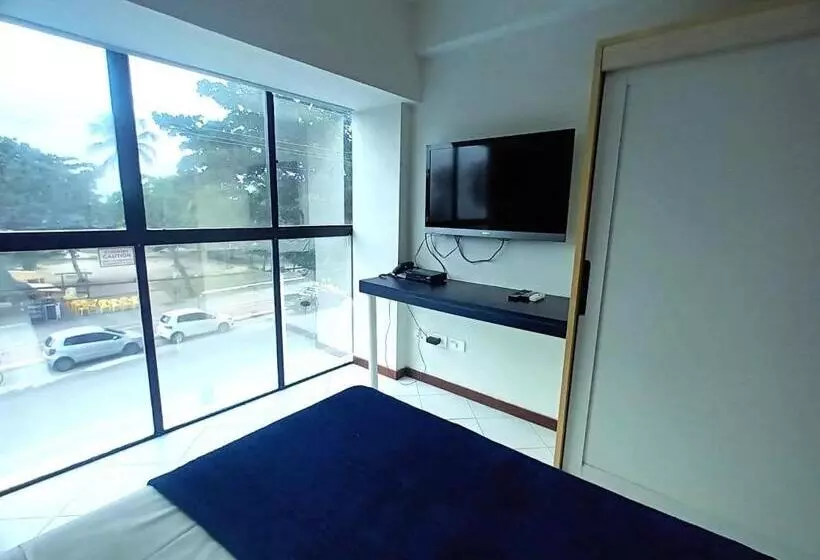 ホテル Ambassador Flat