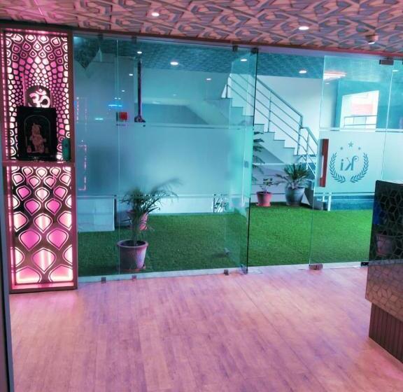 Отель Kiran Inn